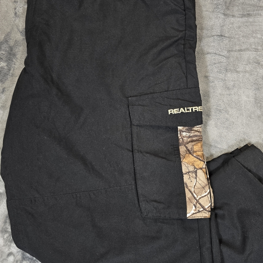 Realtree Black Cargo Pants Camo Camouflage Accents Size XL - Picture 2 of 7